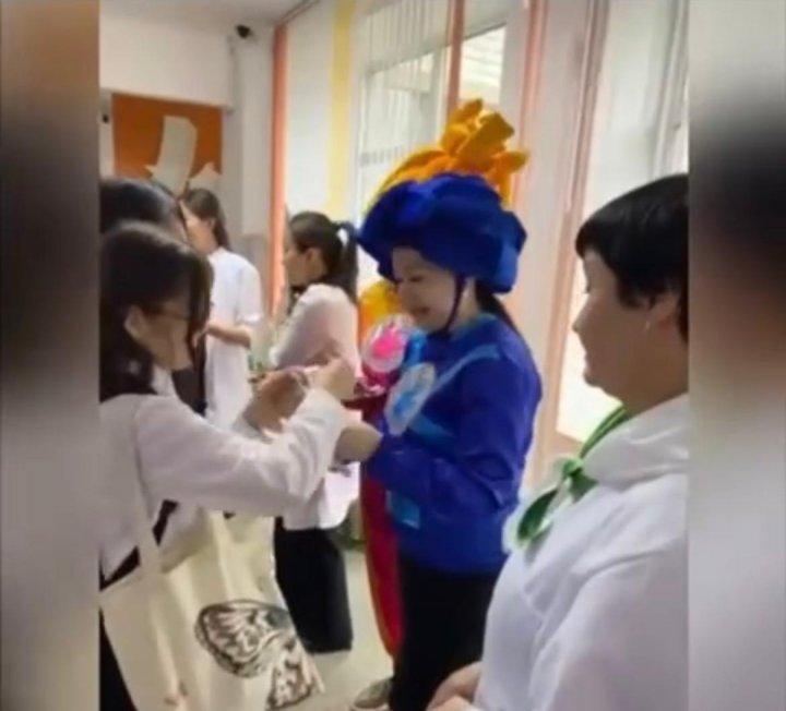 Химия және биология пәндерінің «Жаратылыстану ғажайыптары» атты тақырыбында мектепішілік апталығы